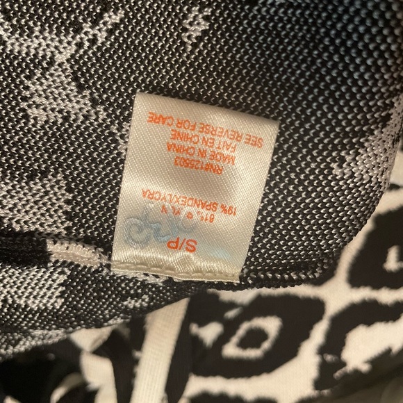 Torn by Ronny Kobo Black White Tight Knit Fringe T shirt Top size small - Picture 6 of 7